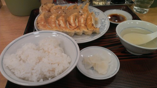 美味しくて安い餃子屋さん やっぱり日本だ シアトルの生活情報誌 ソイソース